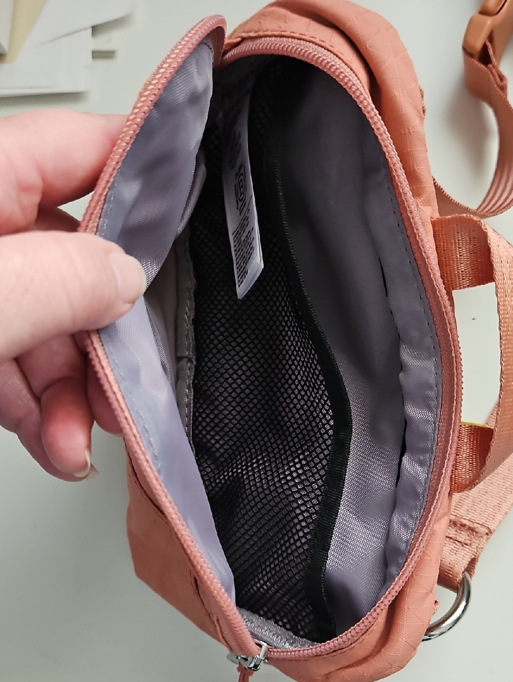 Athleta Coral Dusty Rose All About Crossbody Belt Bag - Picture 3 of 3